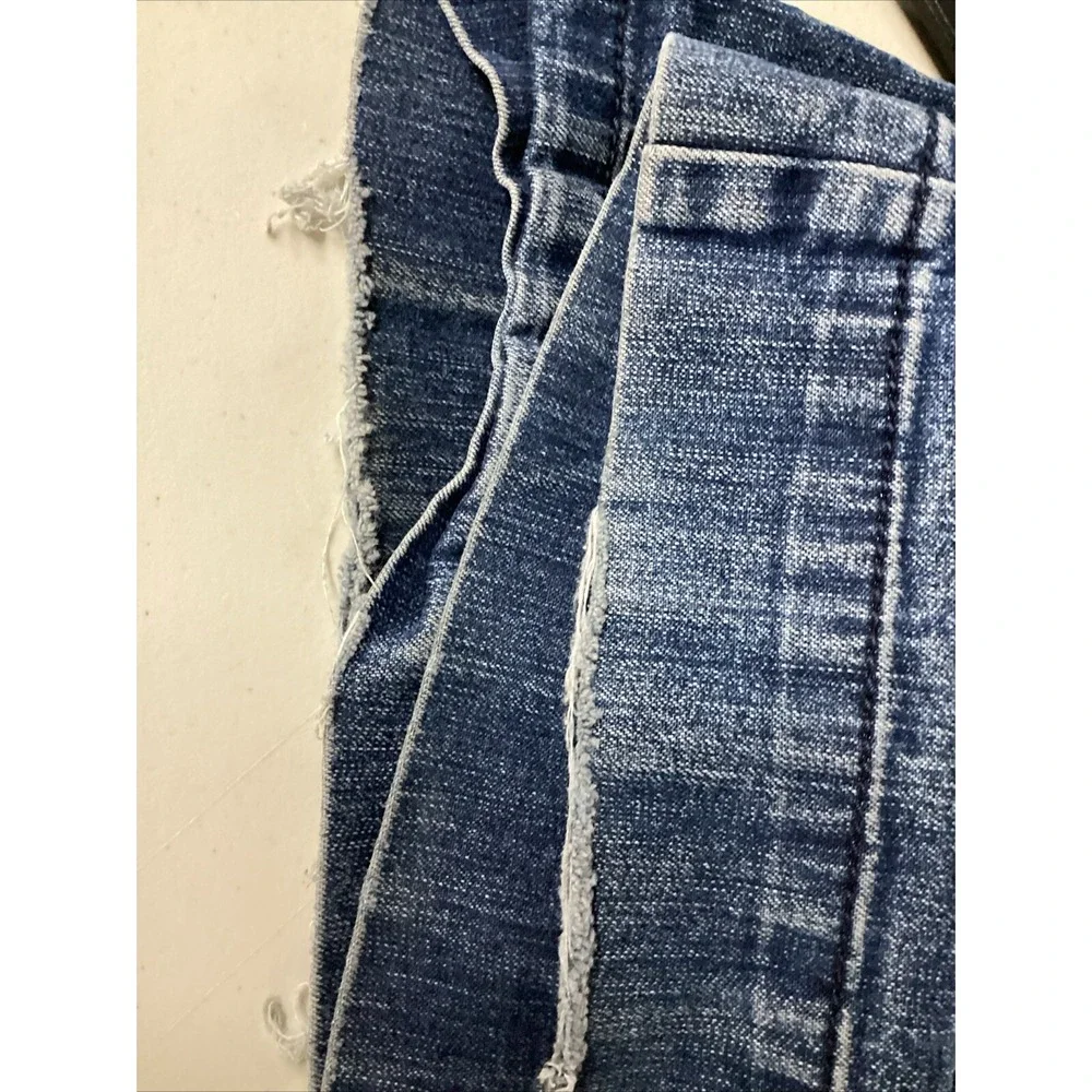 UNBRANDED Women's (Size 6) Blue Denim Jeans Pockets Stretch Distressed‎ Cuff B5G